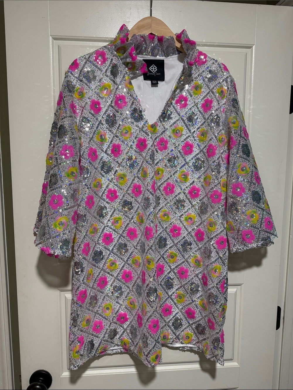 Brianna Cannon Silver Caftan Sequin Floral pink high shine Dress Small/Medium